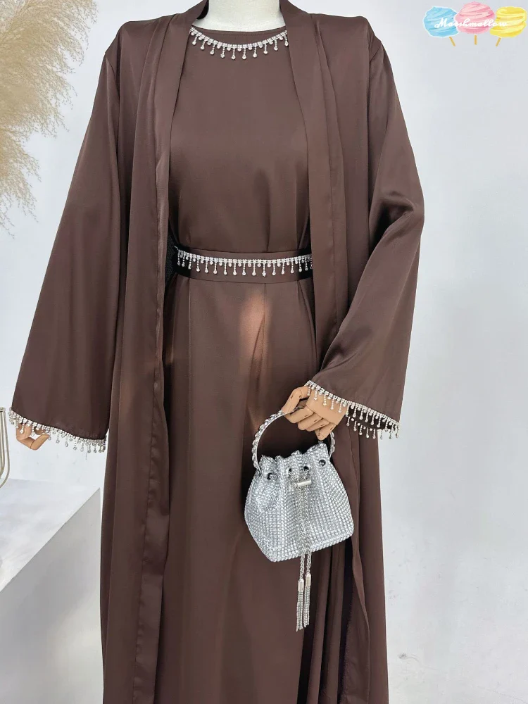 Robe Abaya Soyeuse Pour Femme, Design Ramadan 2024 - image de produit 5