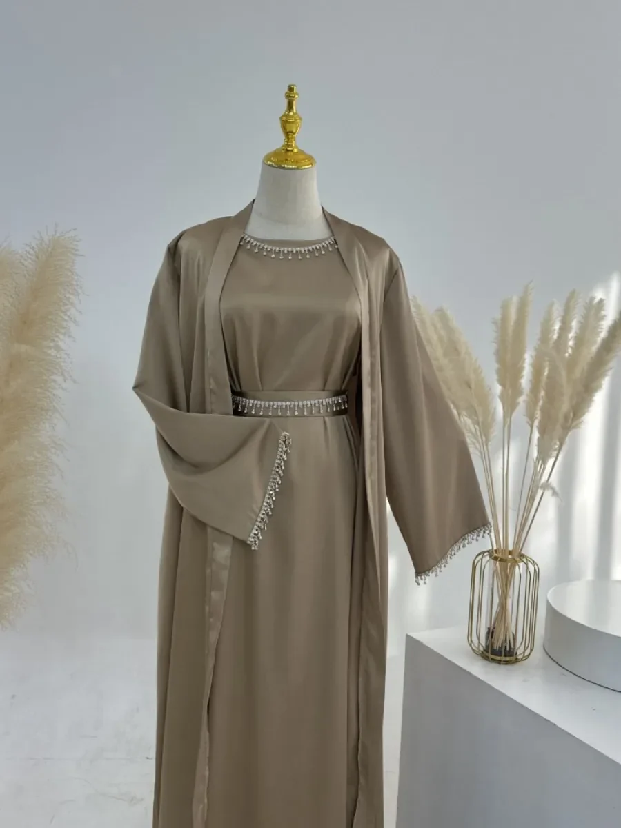 Robe Abaya Soyeuse Pour Femme, Design Ramadan 2024 - image de produit 10