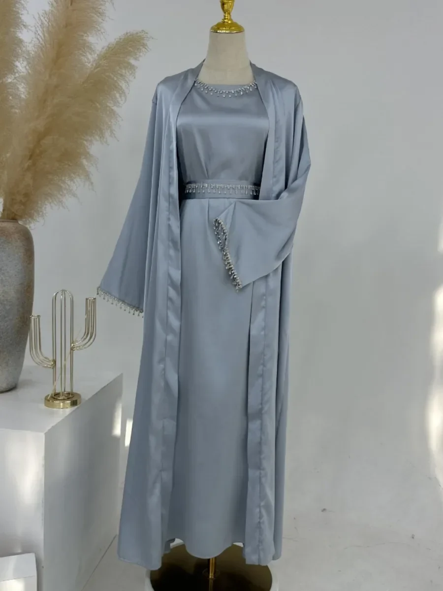 Robe Abaya Soyeuse Pour Femme, Design Ramadan 2024 - image de produit 9